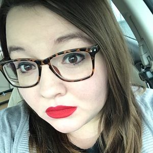 Meet your Posher, Alexandra